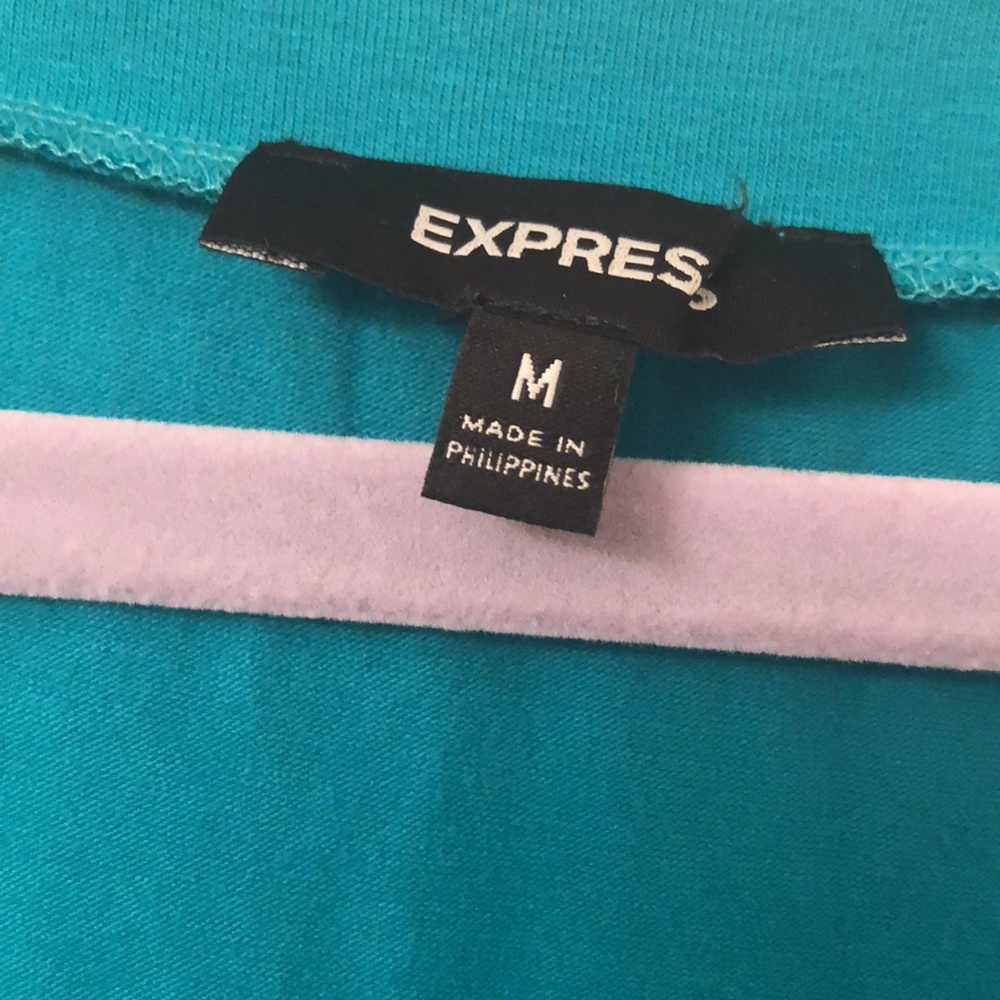 Women's Express Tank-gently worn - Picture 2 of 3